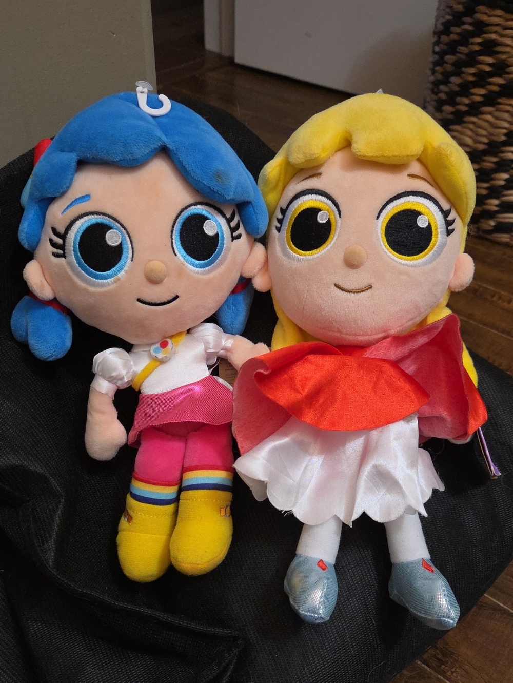 True Plushies set of 2 BMWT